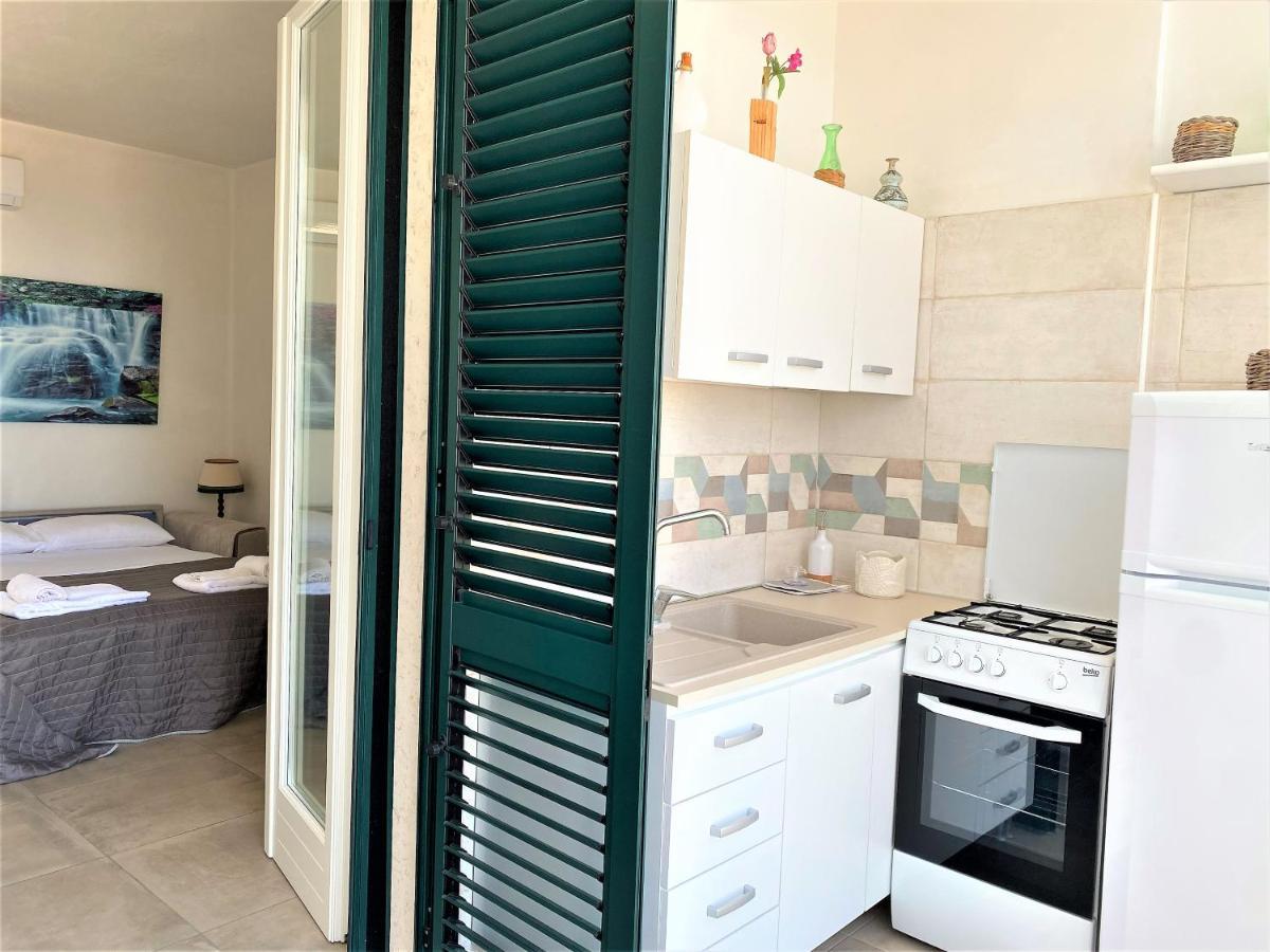 Attico Maestrale Villa Torre dell'Orso Luaran gambar